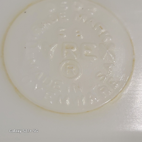 Vintage pyrex refrigerator dish - Picture 8 of 9